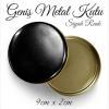 siyah geniş metal kutu